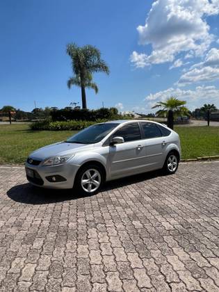 FORD FOCUS 2.0 GHIA 16V FLEX 4P AUTOMÁTICO